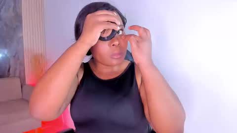 Snapshot of rianamanson chatting on September 24, 2025, 5:22 am Riana online show from September 24, 2025, 5:22 am