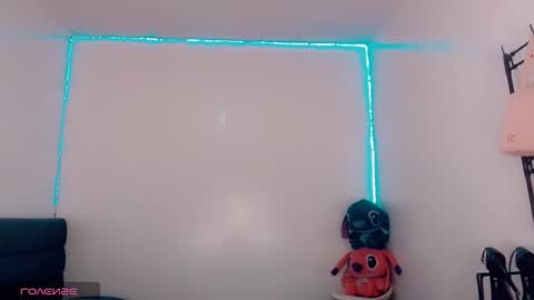 Snapshot of riannagarcia_ chatting on October 28, 2025, 3:10 am Rianna Garcia online show from October 28, 2025, 3:10 am