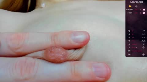 Snapshot of riawoods chatting on January 1, 2025, 7:32 pm Ria Woods online show from January 1, 2025, 7:32 pm