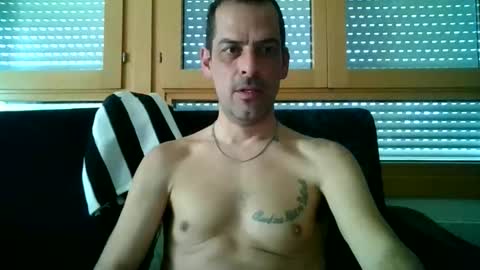Snapshot of ricardohawtin chatting on April 16, 2026, 5:47 pm ricardohawtin online show from April 16, 2026, 5:47 pm