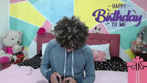 Snapshot of rich_de_la_rosa chatting on December 16, 2024, 5:27 am rich and kitty online show from December 16, 2024, 5:27 am