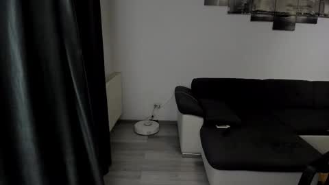 Snapshot of richarddarell chatting on October 6, 2025, 4:43 am RichardDarell online show from October 6, 2025, 4:43 am