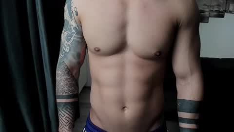 Snapshot of richarddarell chatting on October 26, 2025, 5:24 am RichardDarell online show from October 26, 2025, 5:24 am