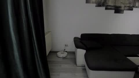 Snapshot of richarddarell chatting on November 4, 2025, 5:28 am RichardDarell online show from November 4, 2025, 5:28 am