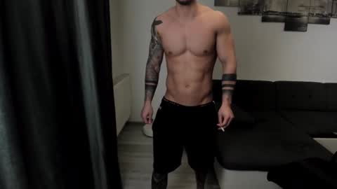 Snapshot of richarddarell chatting on November 27, 2025, 6:37 am RichardDarell online show from November 27, 2025, 6:37 am