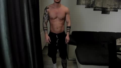 RichardDarell online show from March 26, 2026, 6:52 am