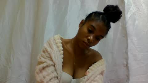 richella34 online show from July 25, 2026, 3:37 am
