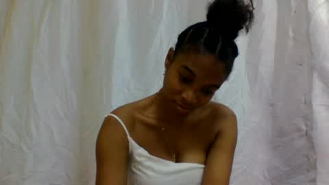 richella34 online show from July 28, 2026, 3:32 pm