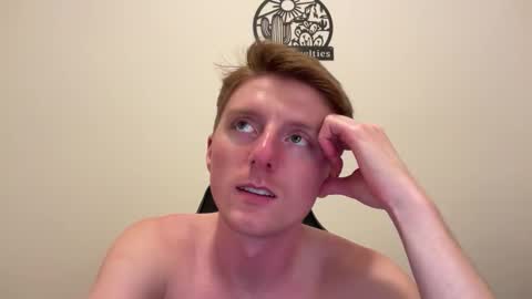 Snapshot of richiewest chatting on November 15, 2025, 2:09 am Richie online show from November 15, 2025, 2:09 am