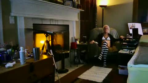 Snapshot of ricks4fun chatting on January 18, 2025, 4:04 am PINK HOLE TWINK online show from January 18, 2025, 4:04 am