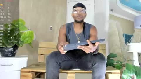 RicoBrowm online show from July 7, 2026, 4:15 am