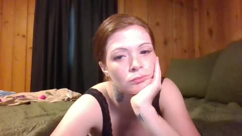 ridinghoodred online show from June 15, 2026, 12:13 am