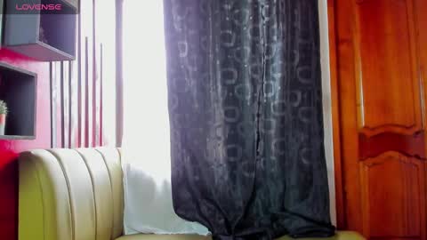 Snapshot of rihannagil chatting on December 18, 2024, 8:14 pm rihanna online show from December 18, 2024, 8:14 pm