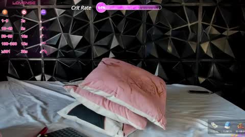 Snapshot of rihannagil chatting on January 14, 2025, 9:30 pm rihanna online show from January 14, 2025, 9:30 pm