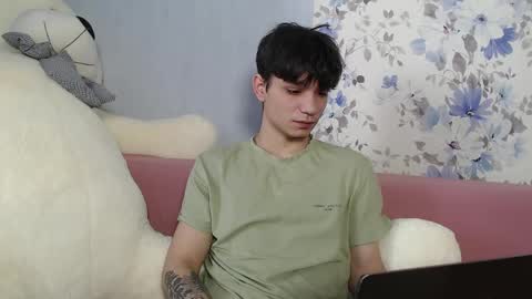 Snapshot of rik_and chatting on March 7, 2025, 7:52 am Rick online show from March 7, 2025, 7:52 am