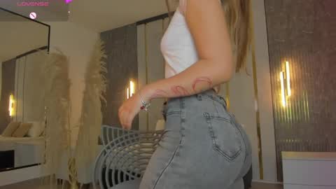 Riley Sierra online show from April 10, 2026, 1:05 pm