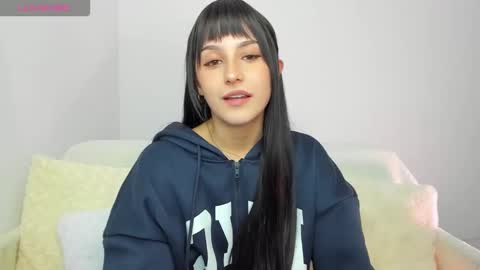 riley_tin online show from November 20, 2025, 7:24 pm