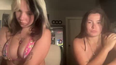 Snapshot of rileycooperrrr chatting on July 3, 2026, 4:19 am rileycooperrrr online show from July 3, 2026, 4:19 am
