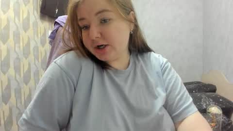 rina16 online show from December 15, 2025, 8:07 am