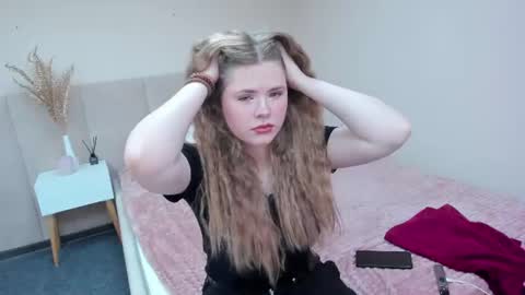 rina_babyyy online show from July 27, 2026, 2:07 am