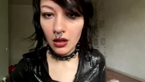 rina_the_great online show from April 26, 2026, 1:09 pm