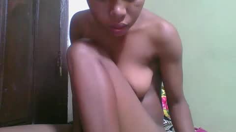 Snapshot of rinah654271 chatting on March 9, 2026, 3:32 am rinah654271 online show from March 9, 2026, 3:32 am