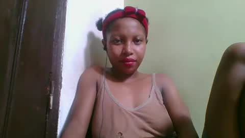 Snapshot of rinah654271 chatting on March 28, 2026, 2:38 pm rinah654271 online show from March 28, 2026, 2:38 pm