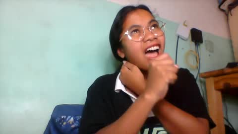 Snapshot of rinah856024 chatting on June 17, 2026, 5:21 am rinah856024 online show from June 17, 2026, 5:21 am