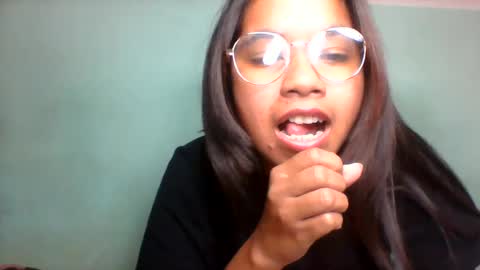 Snapshot of rinah856024 chatting on July 4, 2026, 6:58 pm rinah856024 online show from July 4, 2026, 6:58 pm
