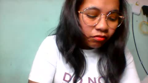 Snapshot of rinah856024 chatting on July 6, 2026, 3:36 pm rinah856024 online show from July 6, 2026, 3:36 pm