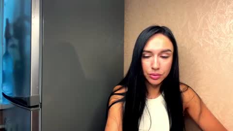 Oksana online show from July 28, 2026, 6:42 am