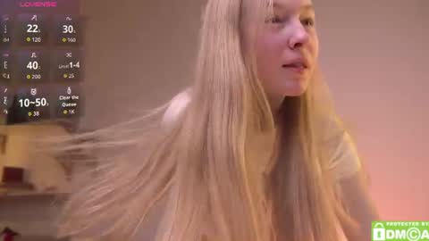 Snapshot of rinavi chatting on June 18, 2026, 5:51 am My friends call me Vivi or Rina online show from June 18, 2026, 5:51 am