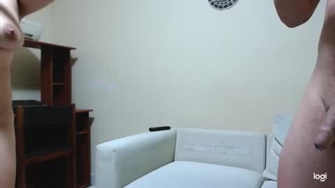 rio_and_sophia online show from December 13, 2024, 6:42 am