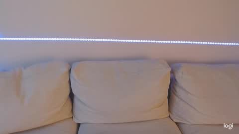 rio_and_sophia online show from February 15, 2025, 8:00 am