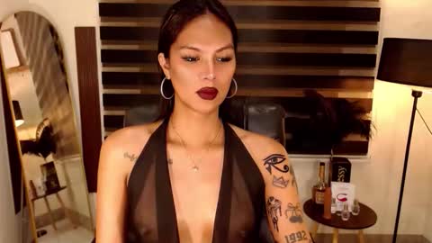 riri online show from October 21, 2025, 2:45 am