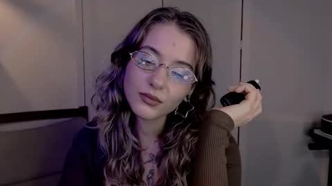 risha_laass online show from December 5, 2024, 4:12 pm