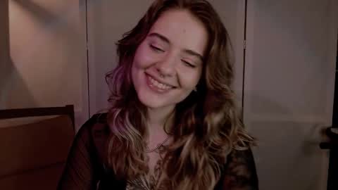 risha_laass online show from December 18, 2024, 8:36 pm