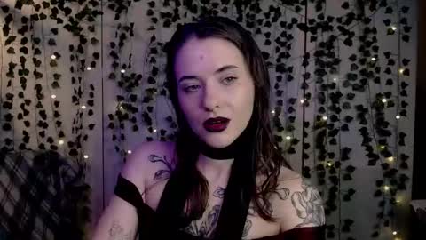 risha_laass online show from May 15, 2026, 8:38 pm