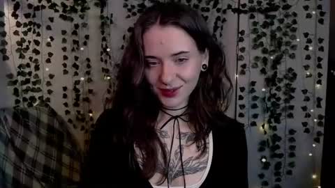 Snapshot of risha_laass chatting on July 5, 2026, 8:05 pm risha_laass online show from July 5, 2026, 8:05 pm