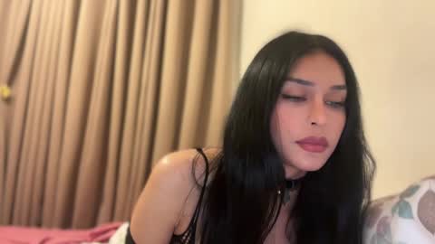 Snapshot of risingqueen chatting on June 3, 2026, 2:33 pm risingqueen online show from June 3, 2026, 2:33 pm