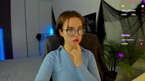 Alice online show from May 3, 2026, 8:37 pm