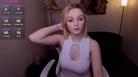 Snapshot of rita_sun_ chatting on October 29, 2025, 5:42 am Rita 3 online show from October 29, 2025, 5:42 am