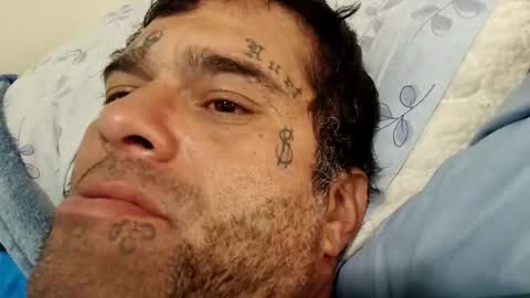 riveraizhim online show from December 19, 2025, 1:01 am