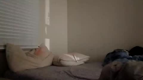 riveraizhim online show from February 12, 2026, 8:53 am