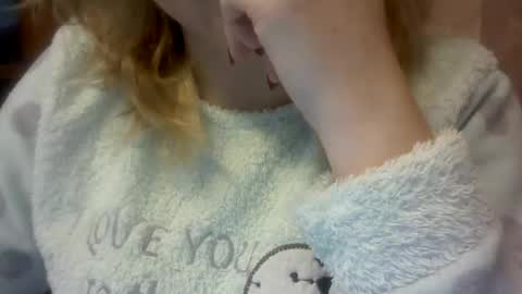 Snapshot of riveramaureen chatting on January 13, 2025, 12:56 pm RiveraMaureen online show from January 13, 2025, 12:56 pm