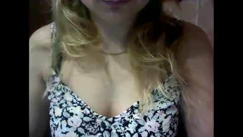 Snapshot of riveramaureen chatting on November 13, 2025, 10:36 am RiveraMaureen online show from November 13, 2025, 10:36 am