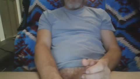 Snapshot of riverbend44 chatting on December 12, 2024, 1:43 am riverbend44 online show from December 12, 2024, 1:43 am