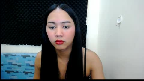 Snapshot of riyah_parker chatting on May 12, 2026, 6:21 am riyah_parker online show from May 12, 2026, 6:21 am