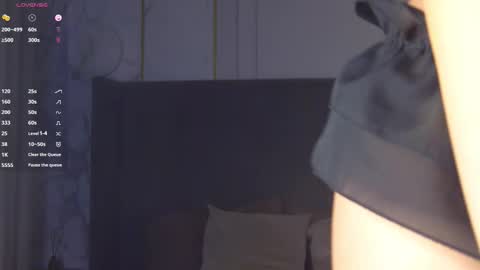 Snapshot of rizeshiro chatting on November 12, 2025, 5:41 am Rize online show from November 12, 2025, 5:41 am