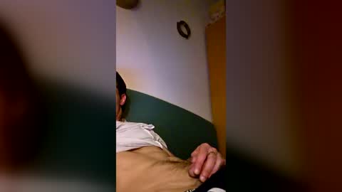rizzo1980682473 online show from June 27, 2026, 12:15 am
